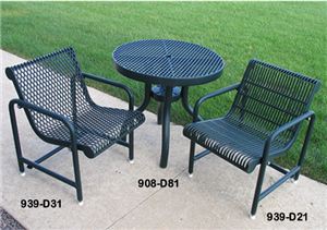 Classic HD Expanded Patio Table, Free Standing